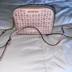 Michael kors cindy pink dome crossbody